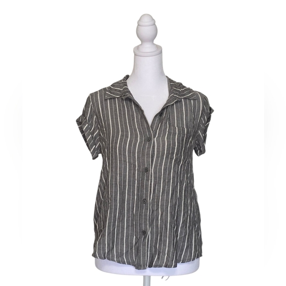 Lucky Brand Tops - Lucky Brand Striped Gray Button-Up Women's Top Size XS